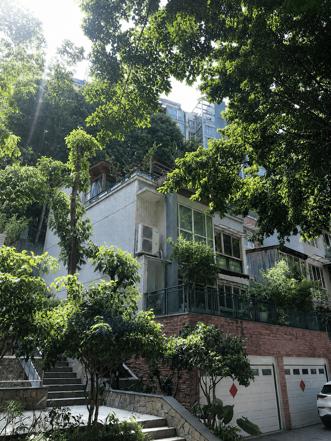 台州岛居岁月从容升级：小小岛老别墅加装蒂升悦行款电梯